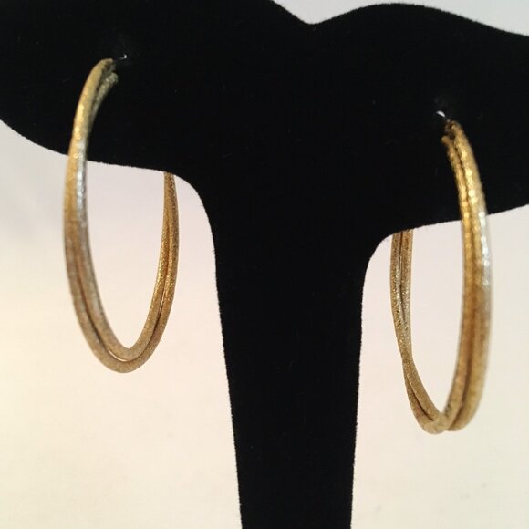 Double Hoop Earrings Gold Textured Twisted Rings Pierced Hinged Back Statement - Picture 3 of 6